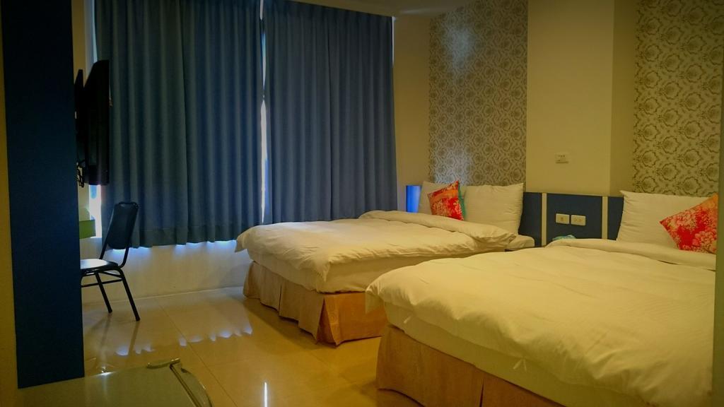 Sun Moon Lake Crystal B&B Nantou Bagian luar foto