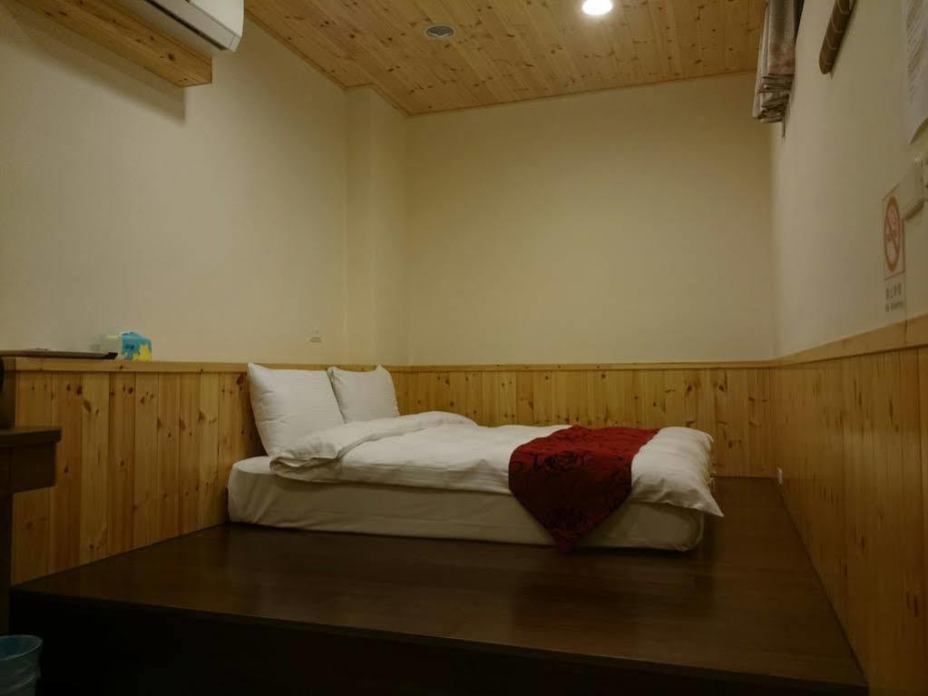 Sun Moon Lake Crystal B&B Nantou Bagian luar foto